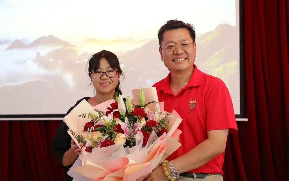 一份持續15年的關愛 “未爾弗”獎學基金再助礦山子弟圓夢校園