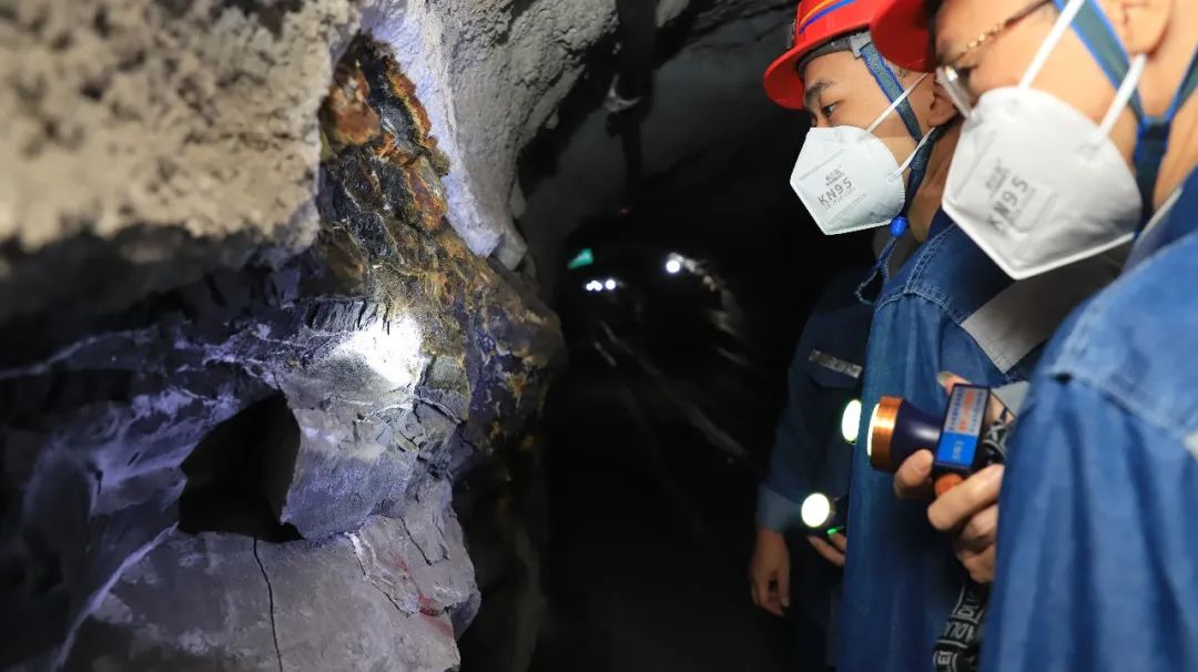 主題教育在華錫 | 大興調研之風 落實專項部署 孔繁強到河池金城江片區調研